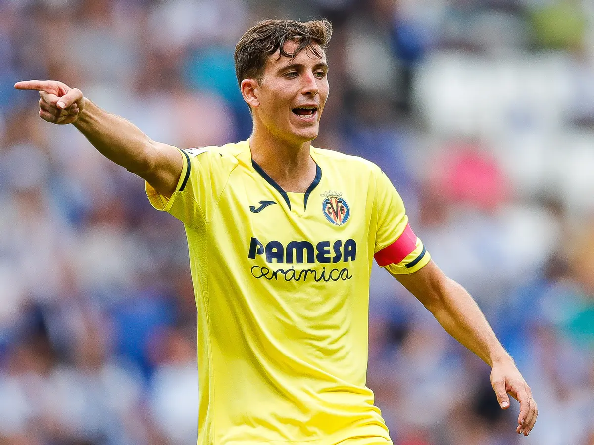 La Liga center-back joins Aston Villa for €32.5m